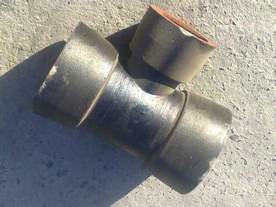 老房子新城镇铸铁管下水漏水怎么处理